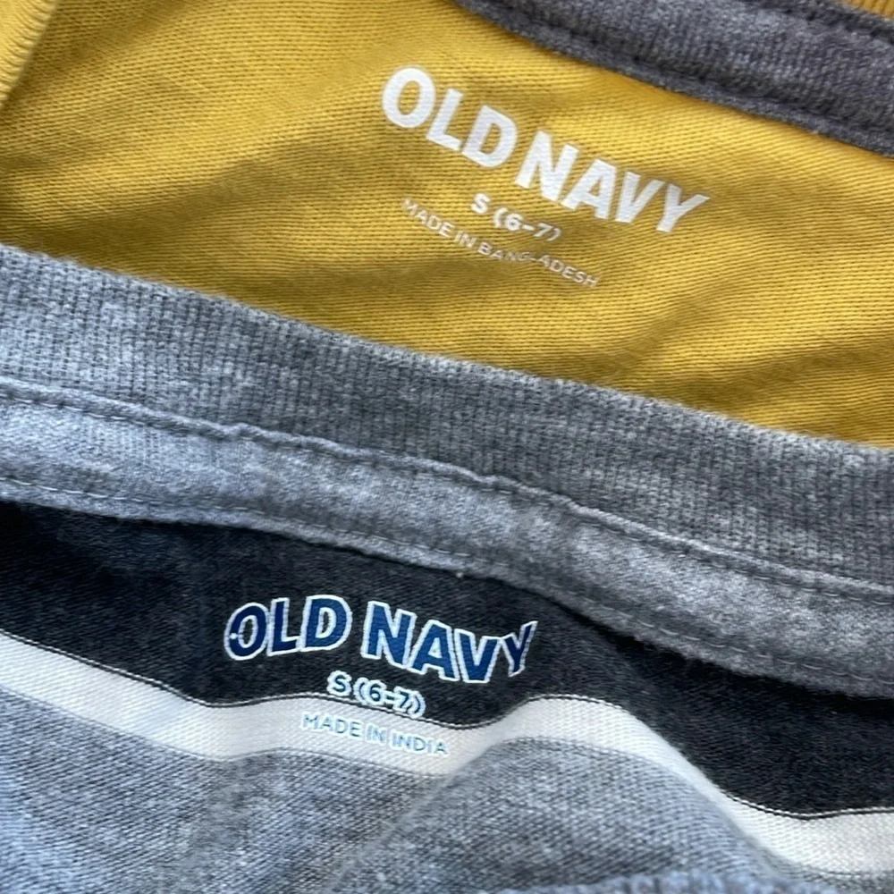 Old Navy boys large tee bundle S(6-7)